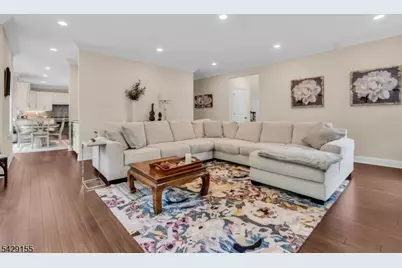1121 N Washington Ave, Green Brook Township, NJ 08812 - Photo 22
