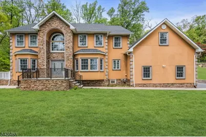 1121 N Washington Ave, Green Brook Township, NJ 08812 - Photo 1