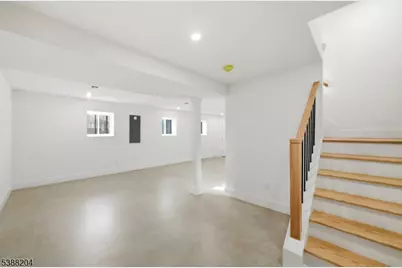 8 Lionel St, Clark Township, NJ 07066 - Photo 42