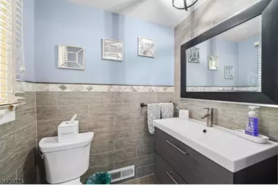 11 Barbara Dr, Clifton, NJ 07013 - Photo 12