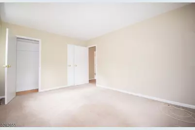 1B Colonial Dr #1B, Little Falls Township, NJ 07424 - Photo 8