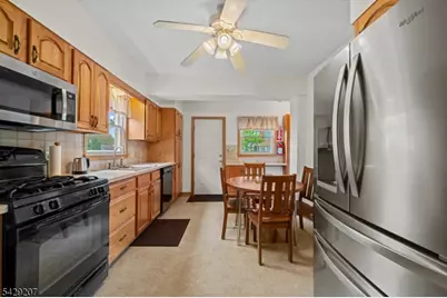 152 High St, Nutley, NJ 07110 - Photo 4