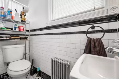 28 Clinton St, Newton, NJ 07860 - Photo 16