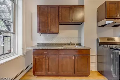 147 New York Ave #2L, Jersey City, NJ 07307 - Photo 20
