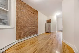 147 New York Ave, Jersey City, NJ 07307 - Photo 12