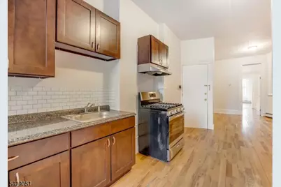 147 New York Ave #2L, Jersey City, NJ 07307 - Photo 18