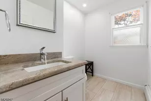 31 Lakeview Rd, Sparta Township, NJ 07871 - Photo 14