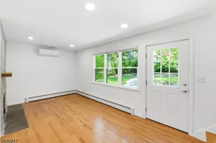 31 Lakeview Rd, Sparta Township, NJ 07871 - Photo 12