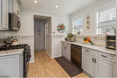12 Winding Way, West Orange Township, NJ 07052 - Photo 2