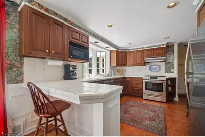 638 Mountain Ave, Berkeley Heights Township, NJ 07922 - Photo 8