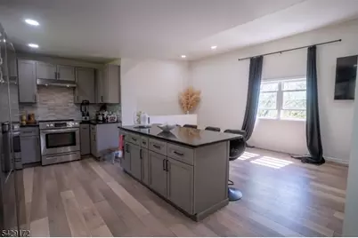 315 Warren St, Phillipsburg, NJ 08865 - Photo 6