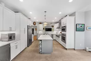 4 Chadwick Ct, Denville, NJ 07834 - Photo 10