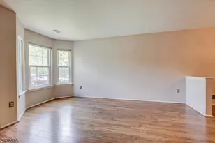 11 Letts Ct, Sayreville, NJ 08872 - Photo 4