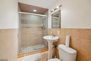 17 Stafford Rd, Parsippany, NJ 07054 - Photo 38