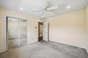 17 Stafford Rd, Parsippany, NJ 07054 - Photo 24