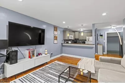 826 W Grand St, Unit 2K, Elizabeth, NJ 07202 - Photo 6