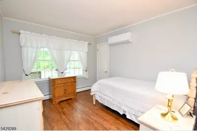 16 Pequot Trl, Jefferson Township, NJ 07438 - Photo 8