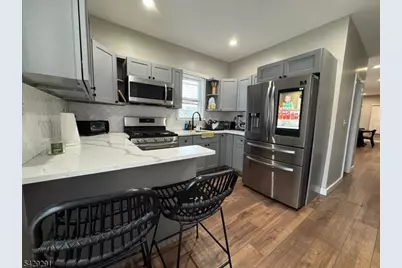 104 Hadley Ave, Clifton, NJ 07011 - Photo 18