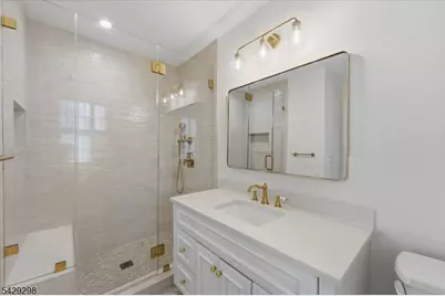 18 Tennyson Dr, Millburn Twp., NJ 07078 - Photo 8