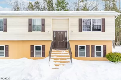 417 Deer Field Ln, Montague, NJ 07827 - Photo 2