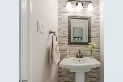 26 Lehigh Rd, Branchburg Township, NJ 08853 - Photo 24