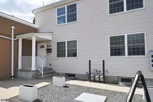 506 W Elizabeth Ave, Linden, NJ 07036 - Photo 2