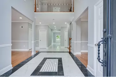 22 Mary Ellen Dr, Edison, NJ 08820 - Photo 6