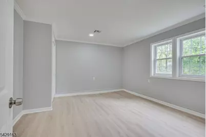 22 Mary Ellen Dr, Edison, NJ 08820 - Photo 32
