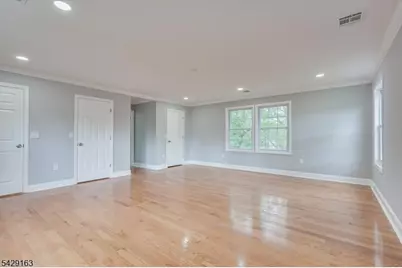 22 Mary Ellen Dr, Edison, NJ 08820 - Photo 26