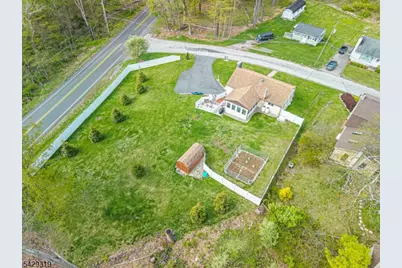 586 Clearview Dr, Hampton Township, NJ 07860 - Photo 28