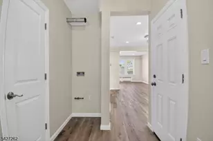 29 Wolf Pl, Irvington, NJ 07111 - Photo 8