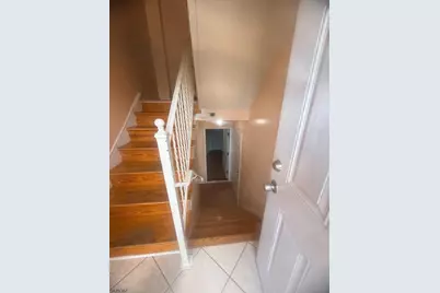 26 Lisa Ct, Newark, NJ 07112 - Photo 2