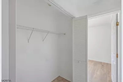 566 Pennsylvania Ave #E2, Elizabeth, NJ 07201 - Photo 12