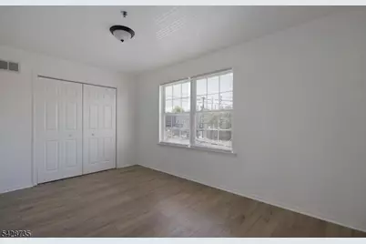 566 Pennsylvania Ave #E2, Elizabeth, NJ 07201 - Photo 18