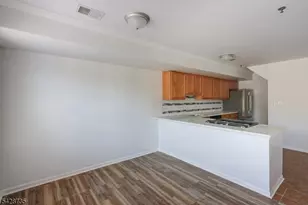 566 Pennsylvania Ave, Elizabeth, NJ 07201 - Photo 4