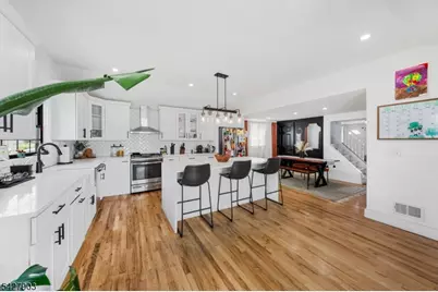 10 Hillcrest Ter, Linden, NJ 07036 - Photo 10