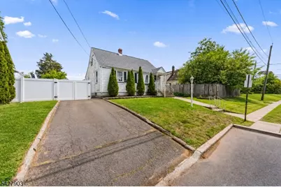 10 Hillcrest Ter, Linden, NJ 07036 - Photo 4