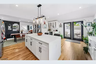 10 Hillcrest Ter, Linden, NJ 07036 - Photo 8