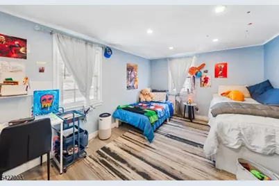 10 Hillcrest Ter, Linden, NJ 07036 - Photo 16
