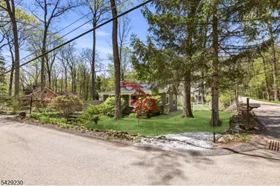 5 Sanoset Rd, Vernon, NJ 07422 - Photo 6