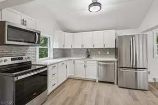 223 Waconia Rd, Vernon, NJ 07422 - Photo 10