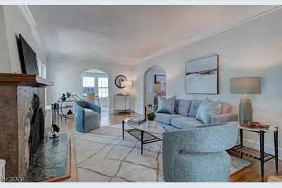 18 Evergreen Pl, Maplewood, NJ 07040 - Photo 2