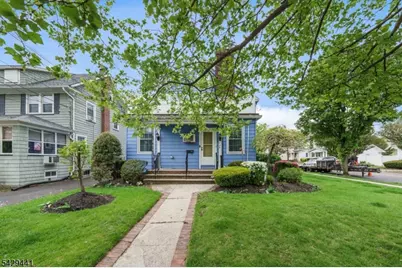 748 Livingston Rd, Elizabeth, NJ 07208 - Photo 2