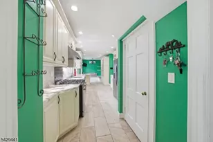 748 Livingston Rd, Elizabeth, NJ 07208 - Photo 16