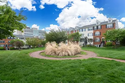 89 Vaughan Dr #89, Newark, NJ 07103 - Photo 2