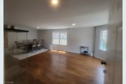 212 N Walnut St, East Orange, NJ 07017 - Photo 4