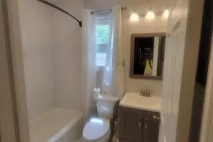 212 N Walnut St, East Orange, NJ 07017 - Photo 10
