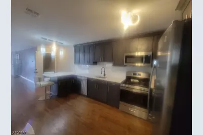 212 N Walnut St, East Orange, NJ 07017 - Photo 12