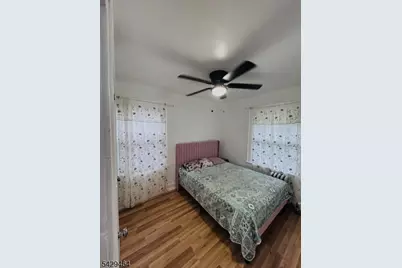 271 N Maple Ave, East Orange, NJ 07017 - Photo 6