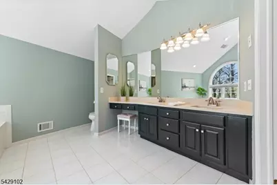 16 Yorkshire Dr, Washington Township, NJ 07840 - Photo 26